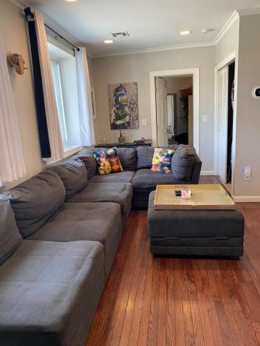 Weehawken Apartment | Stay - 1 BR - Near NYC & MetLife