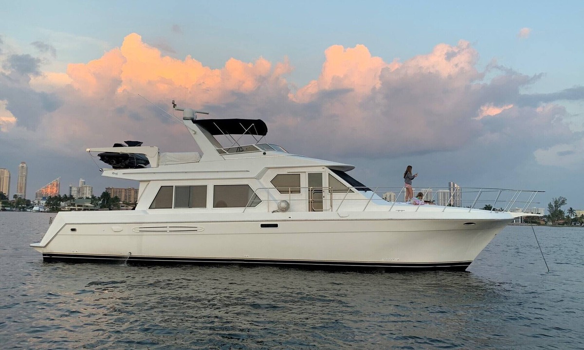 Aventura Boat Rental | Stay on a 60ft Yacht in Miami with a Jet SKI