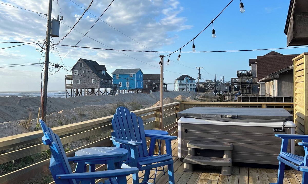 Rodanthe House | Steps from the ocean in the Outer Banks - New Hot Tub, Deck & Dog Run!