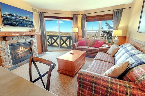 Edray Apartment | Steps From The Slopes Ski In Out Hot Tub Village