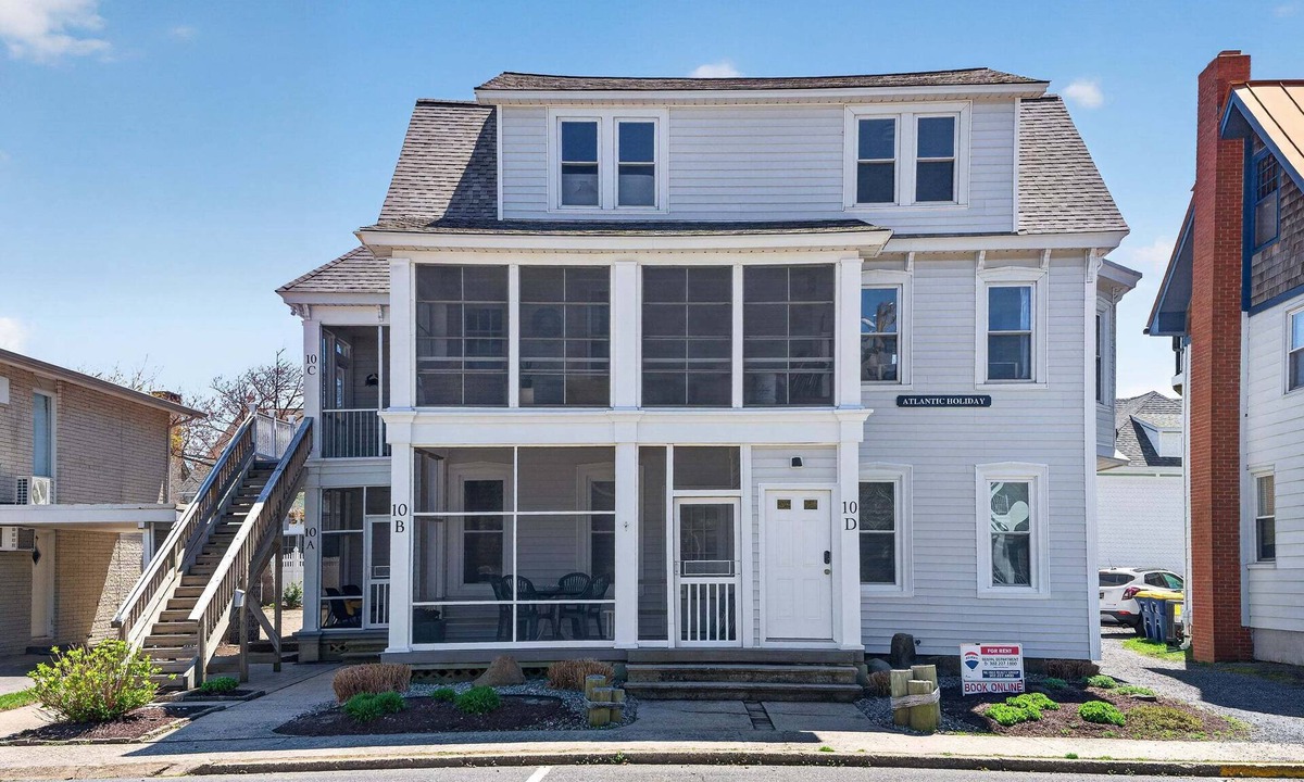 South Rehoboth Condo | Steps to Rehoboth Beach Dog Friendly Condo Parking