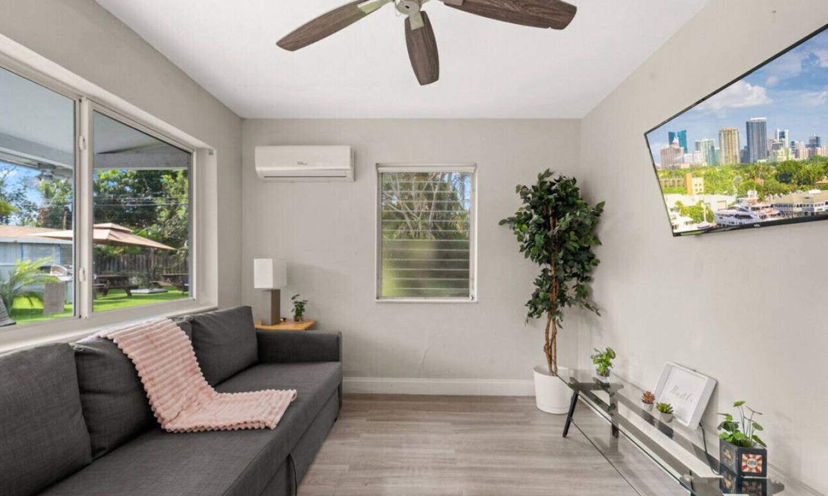 Lake Ridge Apartment | Studio at FortLauderdale+BBQ+Backyard+Nearby BEACH