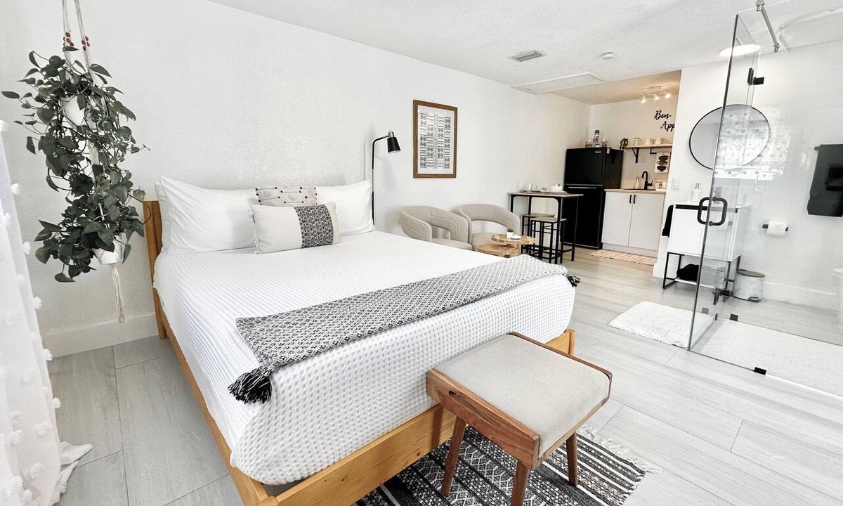 El Portal Apartment | Studio closed to Wynwood,SoBe,DesignDistrict