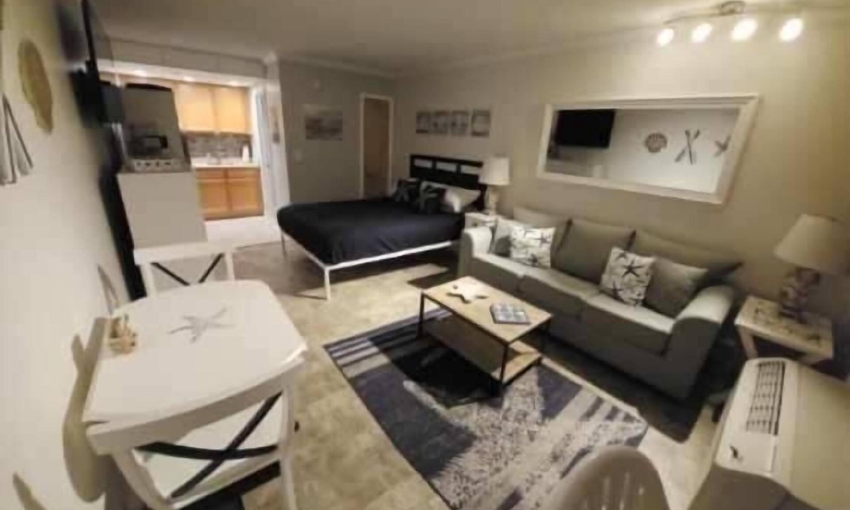 South End Apartment | Studio condo-great location