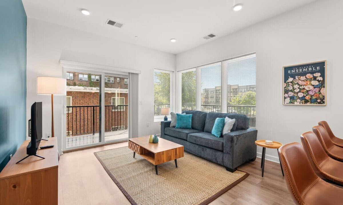 Hough Apartment | Stunning 2 Bed/2 Bath | CLE Clinic | Balcony