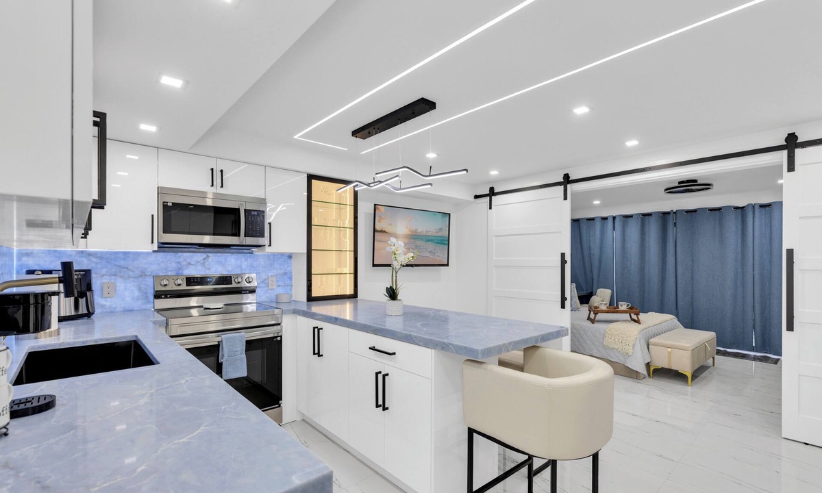 Deerfield Beach Apartment | Stunning Designer Studio with Luxury Finishes