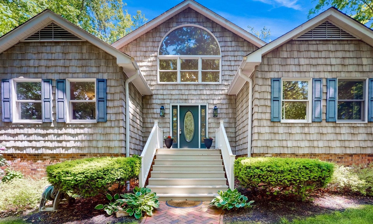 Bumpass House | Stunning lakefront retreat w/firepit, game room, & water views
