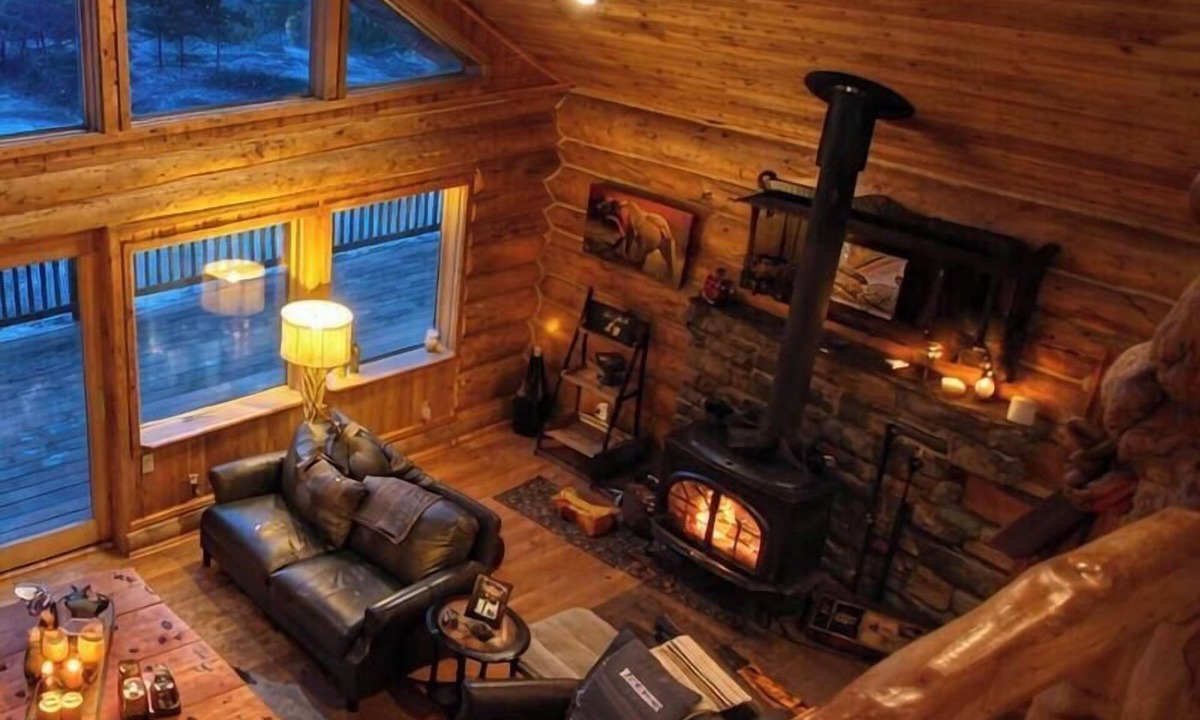Trego Cabin | Stunning Log Cabin Retreat on 60 Private Acres Near Dickey Lake. Pet Friendly.