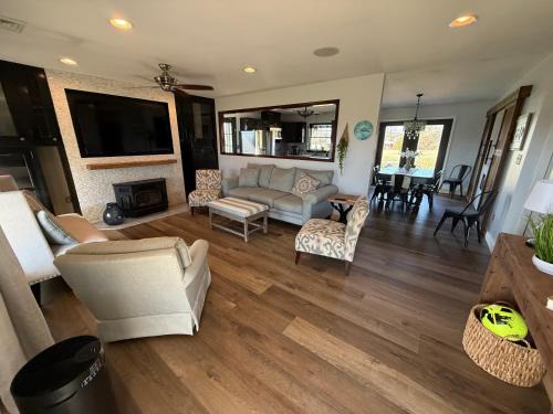 Milford House | Stunning Ranch- DE Turf Complex & Gateway to the Beaches minutes away!