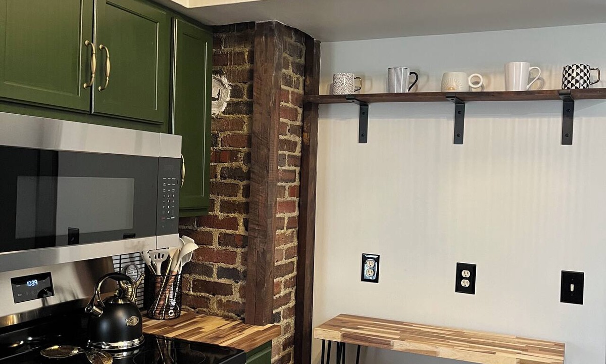 Akron House | Styled, centrally located 2-bedroom house with AC in eclectic Akron, Ohio