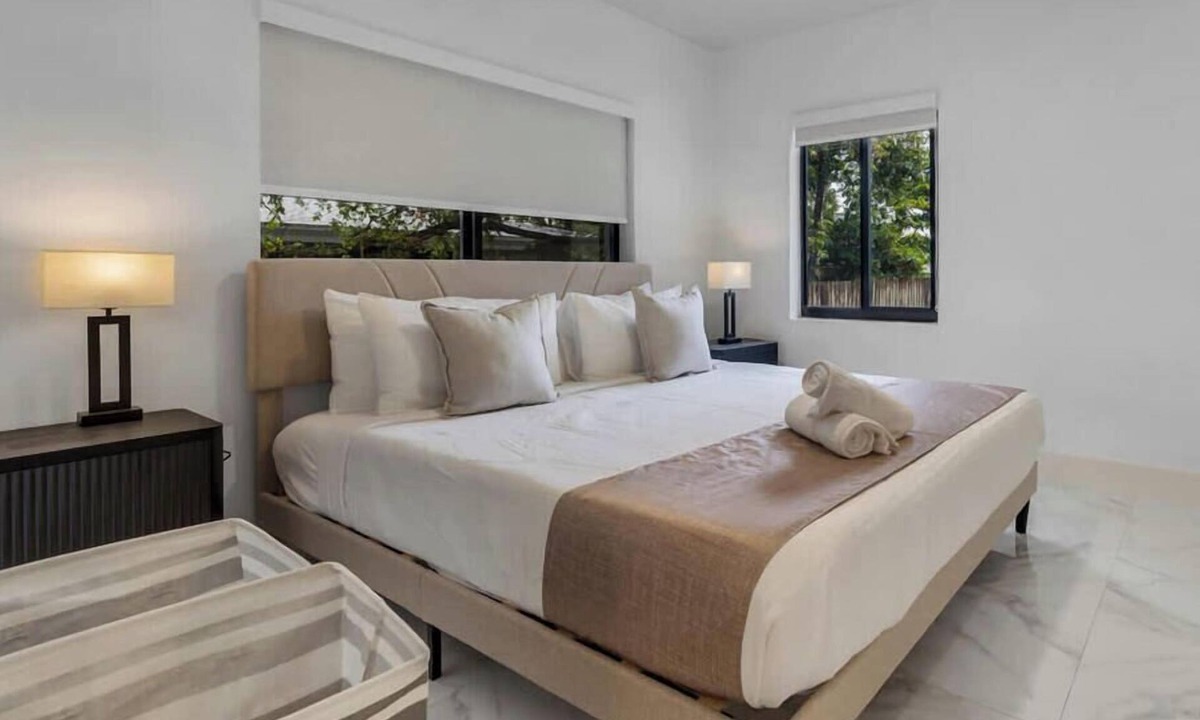 Buena Vista Apartment | Stylish 2BR + Parking in Design District