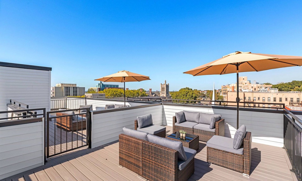 Greenville Apartment | Stylish 3BR Apt w/Washer & Dryer
