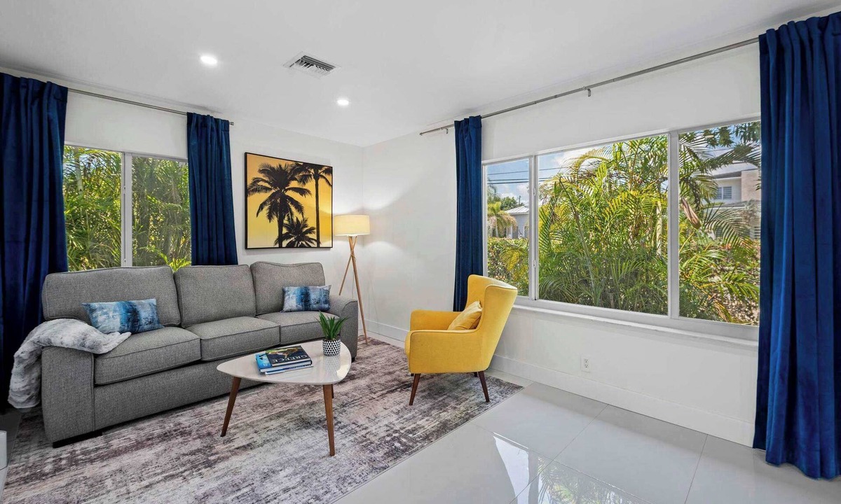 Victoria Park Apartment | Stylish East Fort Lauderdale Apt - Walk to Las Olas