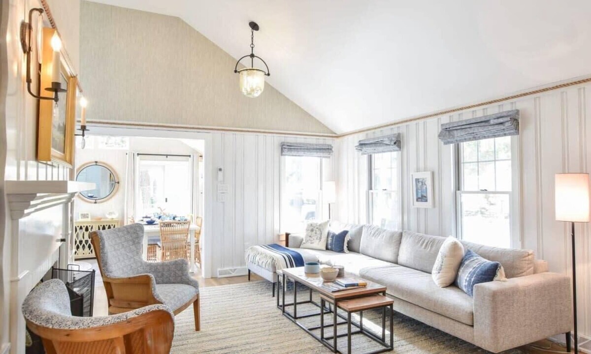 Northwest Harwich House | Stylish Getaway! Easy walk to Pleasant Rd Beach!