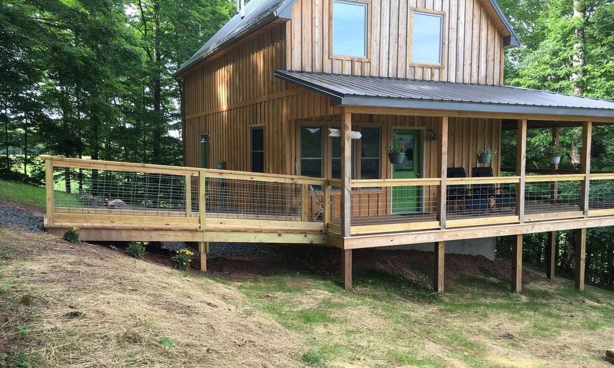 Alderson Cabin | SUGAR CAMP-BARN STYLE CABIN!