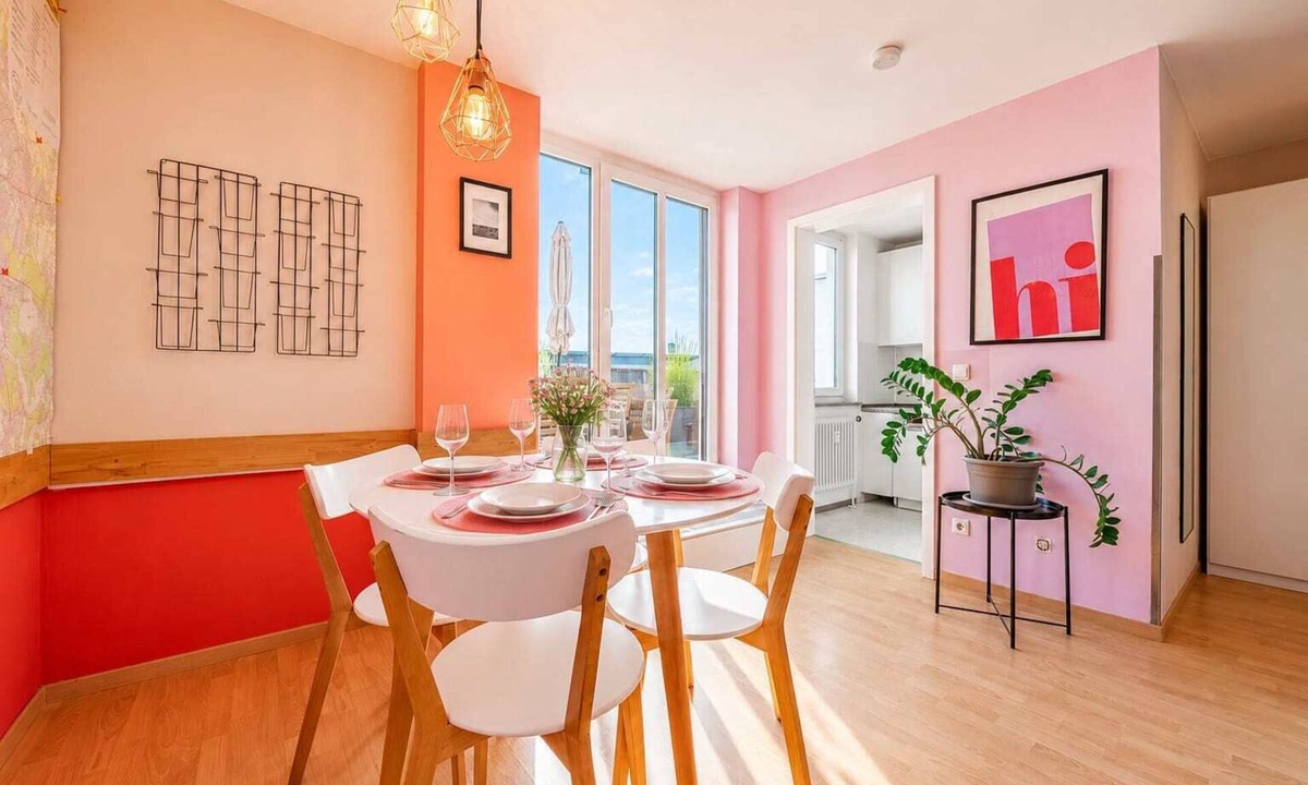 Schoenefeld Apartment | Sunny Hideaway (60sqm) near BER Airport