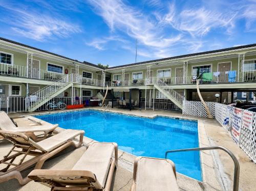 Wildwood Hotel | Sunrise Inn