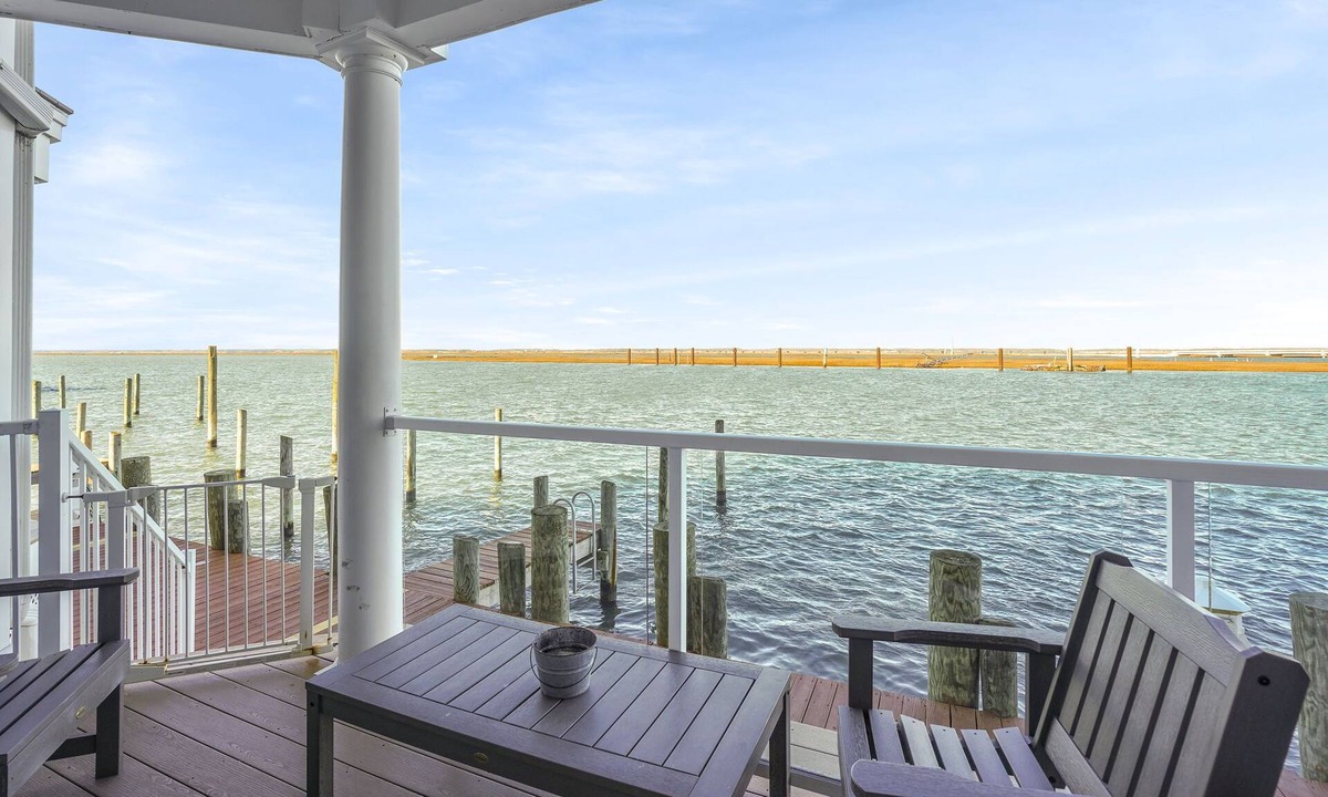 Chincoteague House | Sunset Bay Villa 118 | Waterfront Ground Level + 40' Deep Water Slip + Marina Access + Pool