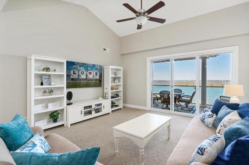 Chincoteague Apartment | Sunset Bay Villa 309 - Changes in Latitude