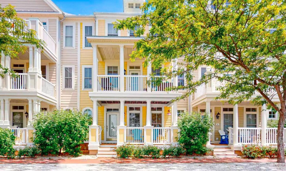 Sunset Island House | Sunset Island 10 Beach Side Drive
