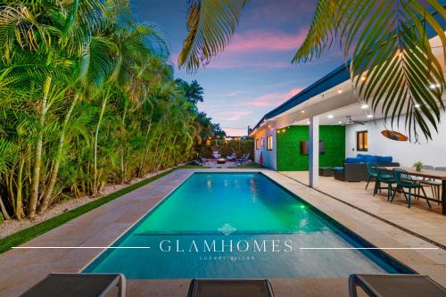 North Miami Beach Villa | Sunshine Hideaway Villa - Pool, Terrace, Fire Pit