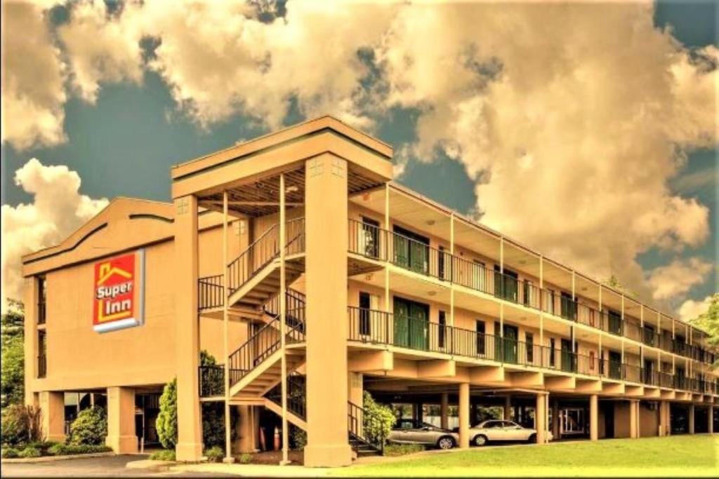 Lightfoot Hotel | Super Inn Williamsburg