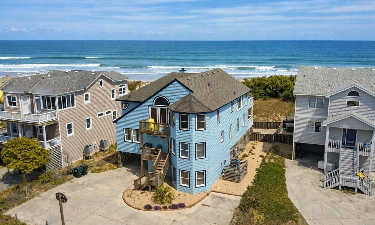 Corolla House | Terning Point - Corolla, Crown Point, Oceanfront, 20 Yds to Beach, Pool, Hot Tub, Pets OK