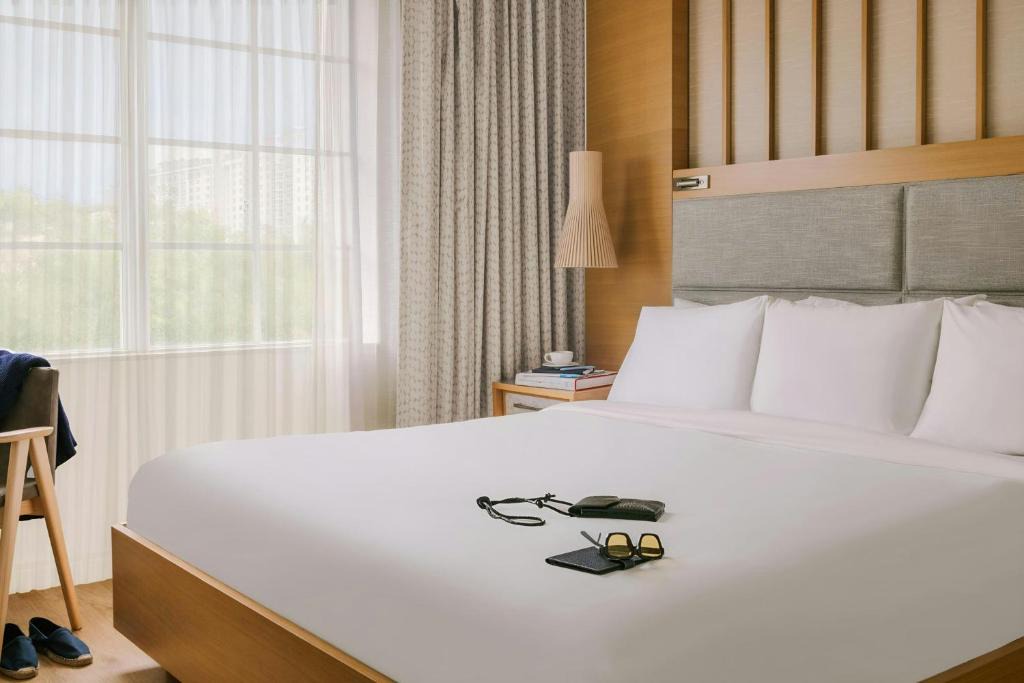 City Center Hotel | The Abbey Hotel Miami by M11 Collection