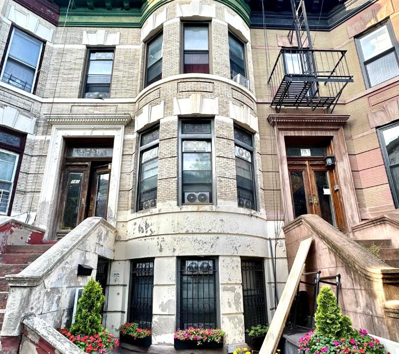 Crown Heights Hostel | the Brooklyn Riviera