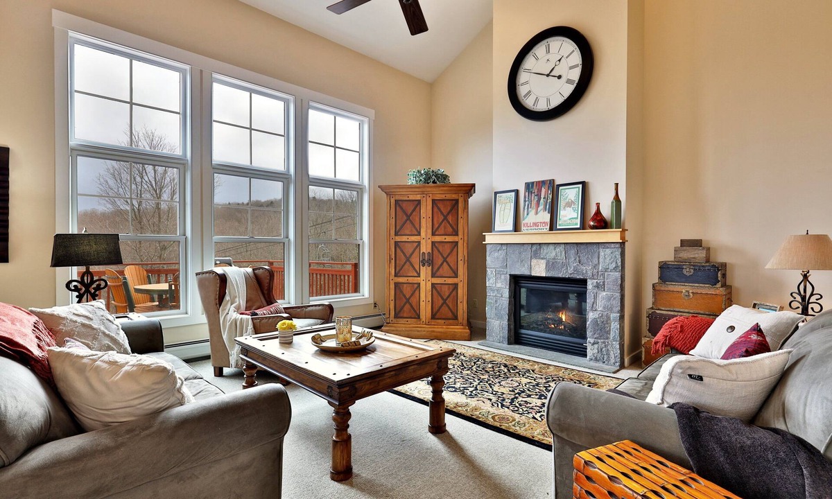 Killington House | The Cocoa Command Center at Top Ridge: 4BR/4BA Ski In/Ski Out