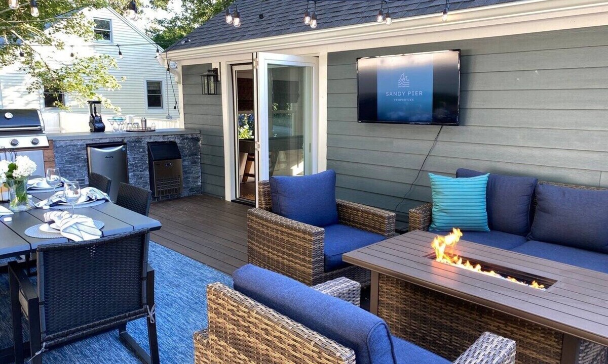 East Dennis House | The Compass House (Pet Friendly)