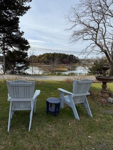 Wellfleet Hotel | The Copper Swan