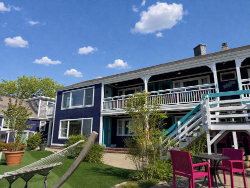 Provincetown Hotel | The Foxberry - A Digital Concierge Guesthouse