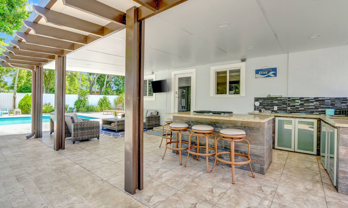 Miami Gardens House | The Gardens: FIFA Perfect | 8 Mins to Stadium-Pool