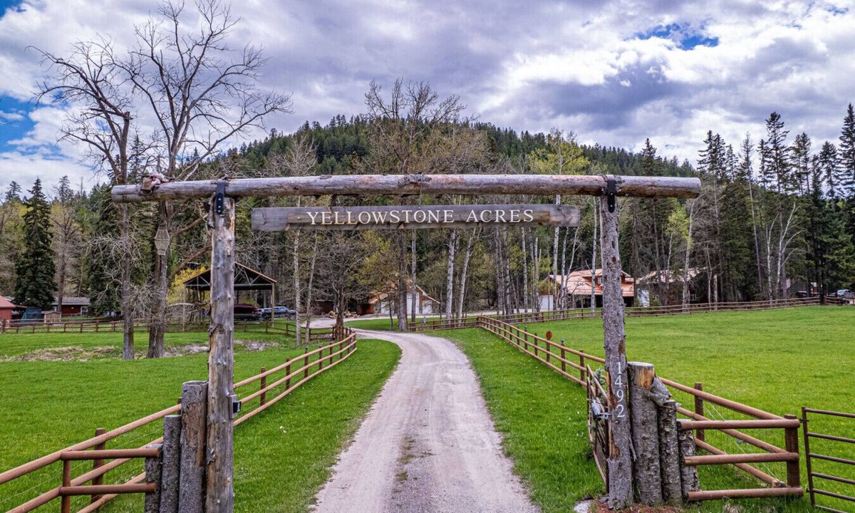 Kalispell House | The Hidden Draw Retreat