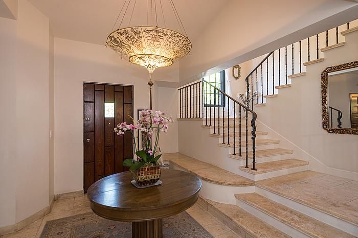 Bayshore House | The Home You've Been Looking for/Millionaire's Row -Pvt Pool & Walk to Beach