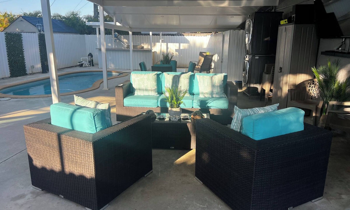 Hialeah House | The House of Paradise