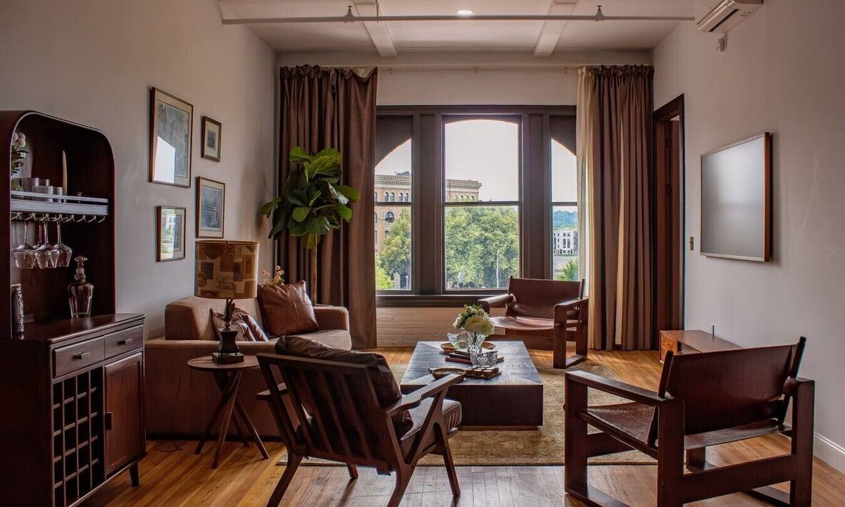Troy Apartment | The Ilium Suite 401 - Luxury 2 bd Suite in Downtown Troy