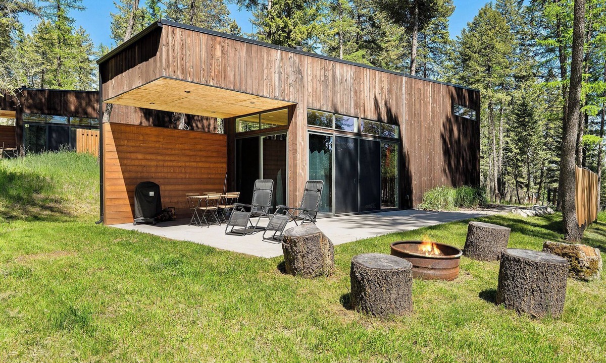Lakeside Cabin | The Kootenai at Stoner Creek Cabins