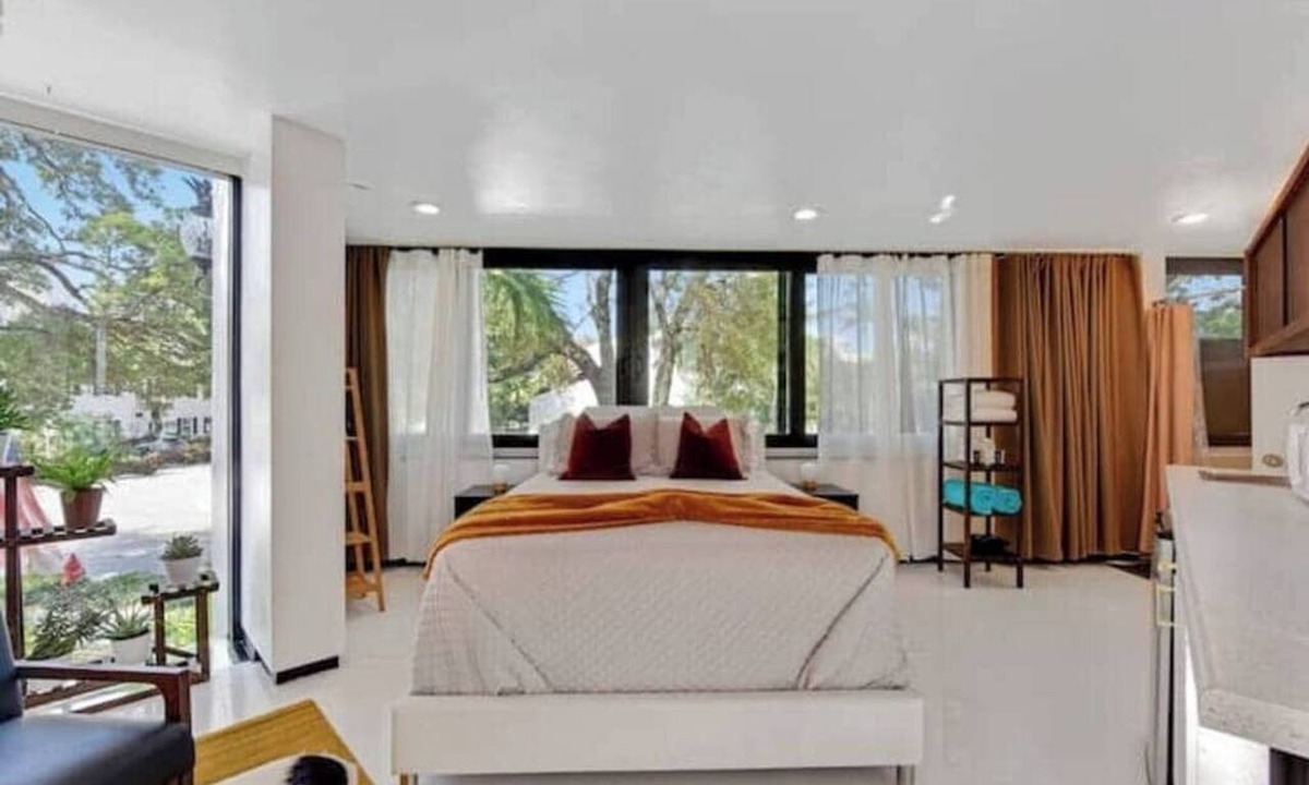 Colee Hammock Apartment | The Loft By Dream Vacation