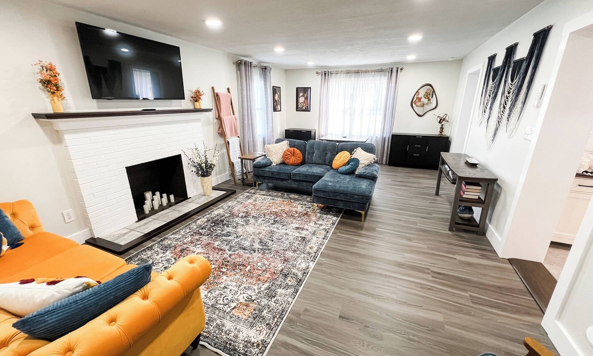 Leonardtown House | The Primary House - A Charming 3 Bedroom House in Leonardtown, MD