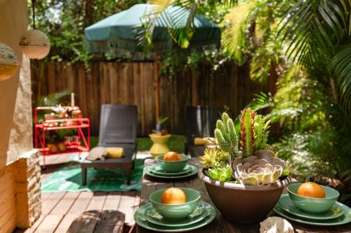 Poinsettia Heights House | The Rum Locker - 1 King - 2 Twins - Private home and Patio - Sleeps 4