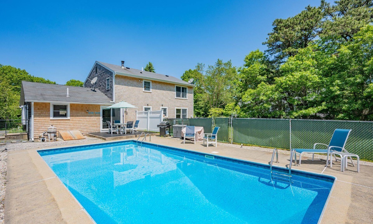 Sandwich House | The Salty Pirate: Pool & Outdoor Fun