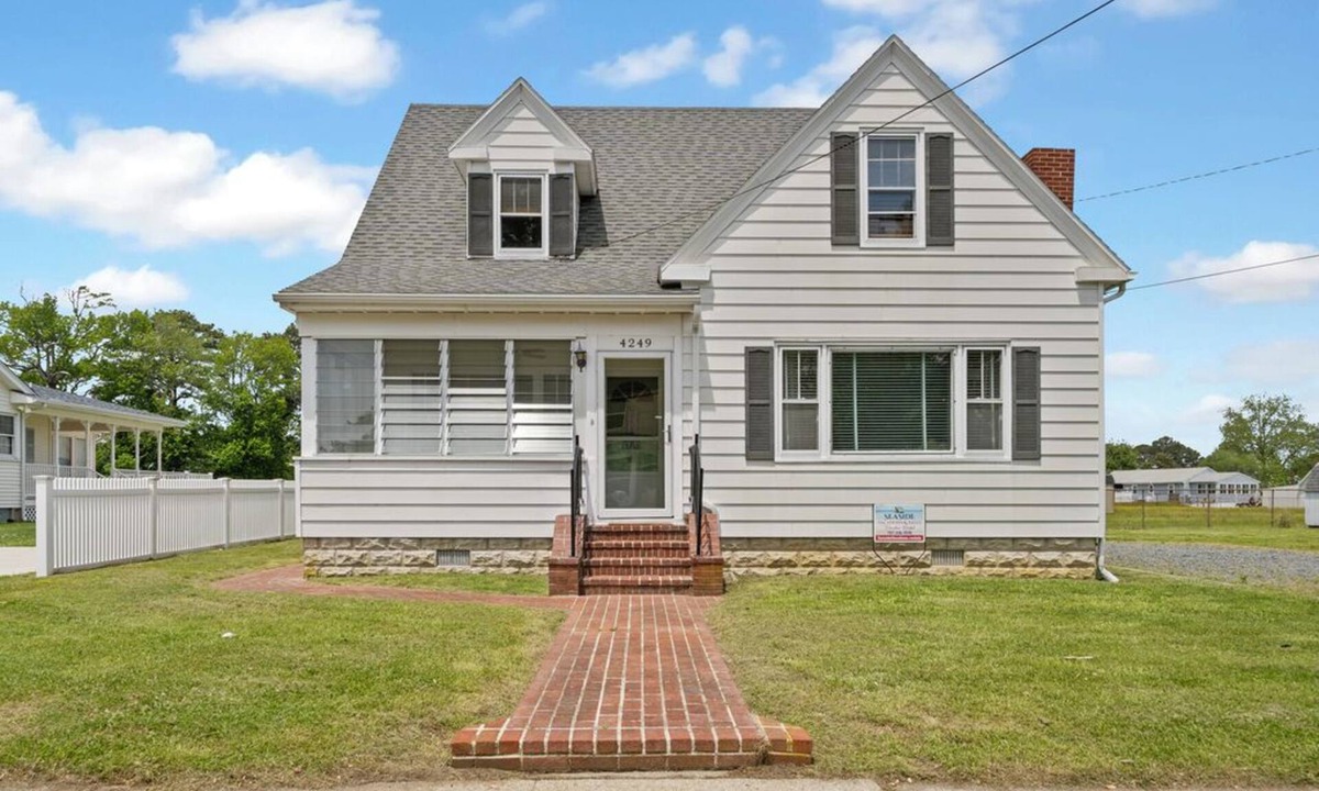 Chincoteague House | The Salty Scottie by Seaside Vacations & Sales