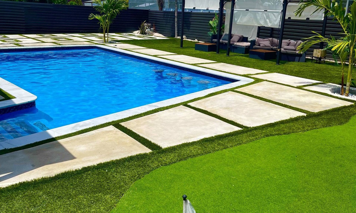 Miami Gardens House | The Stadium House: Luxurious, Modern, Fun Home!