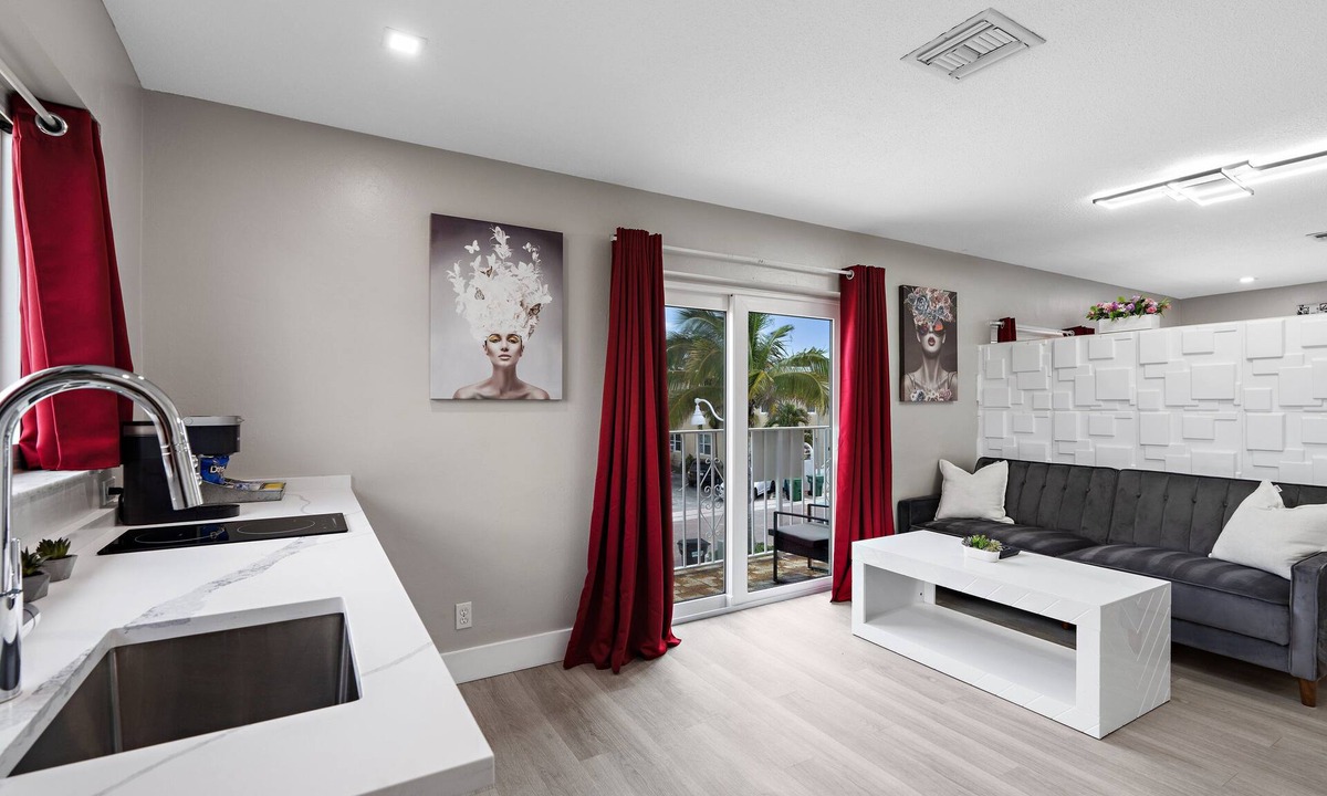 Hollywood Hotel | The Tel Hollywood Beach