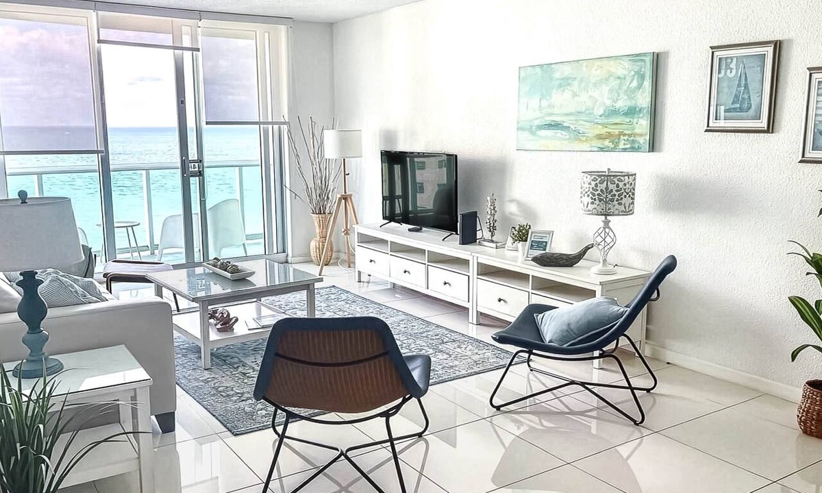 Hollywood South Central Beach Apartment | THE TIDES - 14th Floor (X) - 2 bedrooms