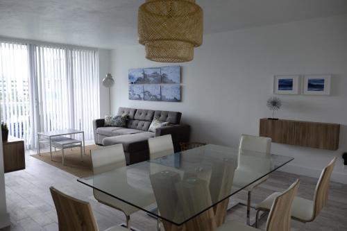 Hollywood South Central Beach Apartment | The Tides Miami