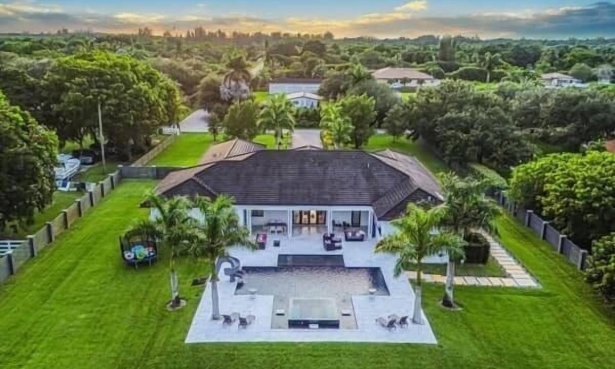 Southwest Ranches House | The Vivahaus · 5BR · Pool+Spa+Slide · 2.5 Acres