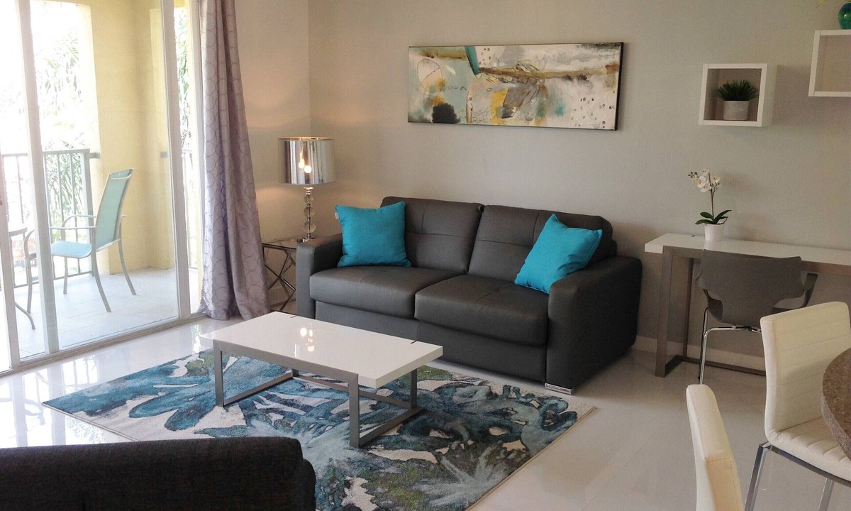 Aventura Apartment | The Yacht Club at Aventura Luxury 1 bed/1 Bath Pool View Fits 4 People